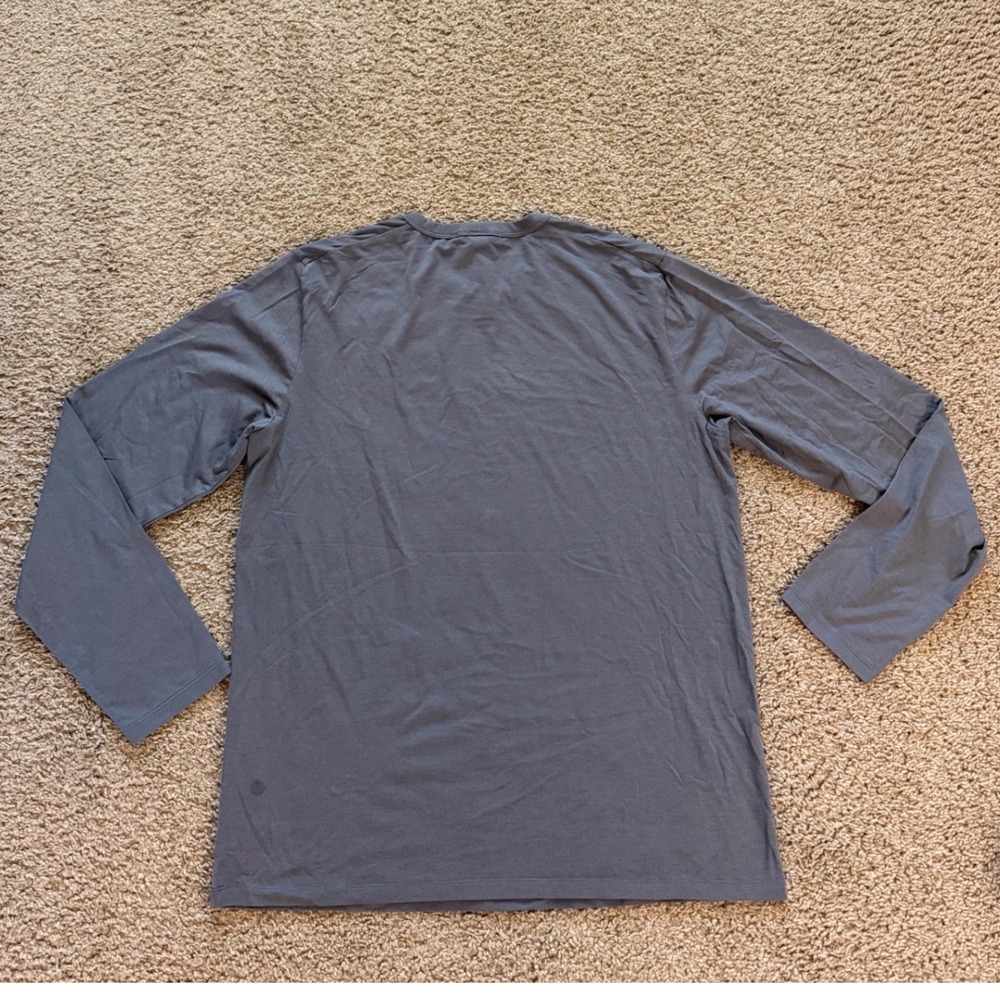 Lululemon 5 Year Basic Long Sleeve Shirt Gray Mens size Large Pima Cotton Blend - Picture 2 of 6